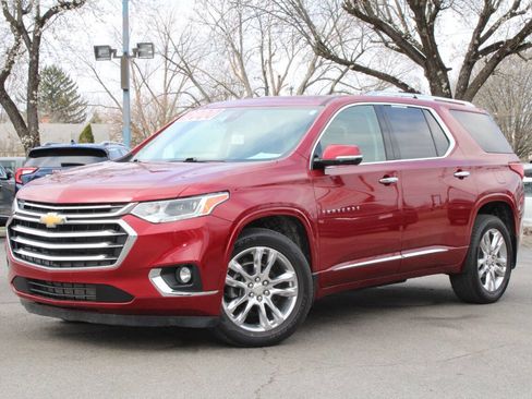 Used 2018 Chevrolet Traverse High Country image 2