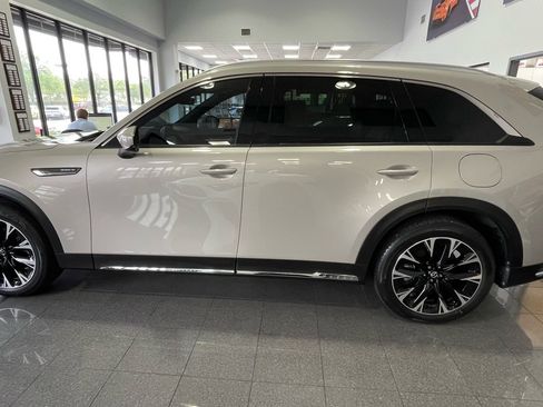 Used 2024 MAZDA CX-90 Plug-In Hybrid w/ Premium Plus AWD/4WD image 2