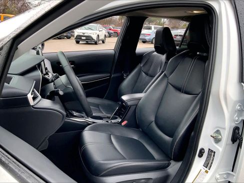 Used 2023 Toyota Corolla XLE image 7