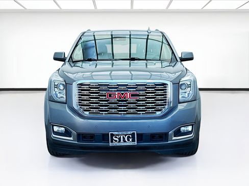 Used 2020 GMC Yukon XL Denali image 2