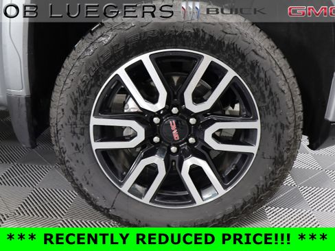 Certified 2025 GMC Sierra 1500 AT4 w/ AT4 Premium Package image 3