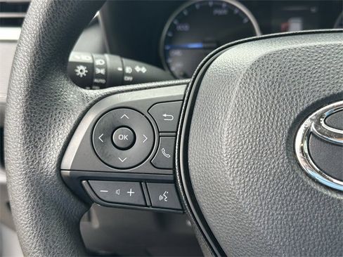 Certified 2021 Toyota RAV4 XLE image 14