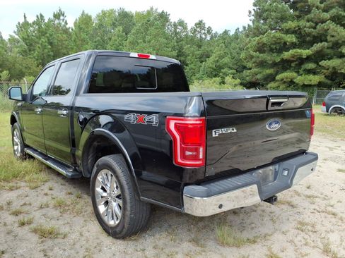 Used 2016 Ford F150 Lariat w/ Equipment Group 502A Luxury AWD/4WD image 3