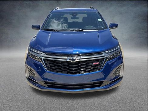 Used 2023 Chevrolet Equinox RS w/ RS Leather Package AWD/4WD image 2