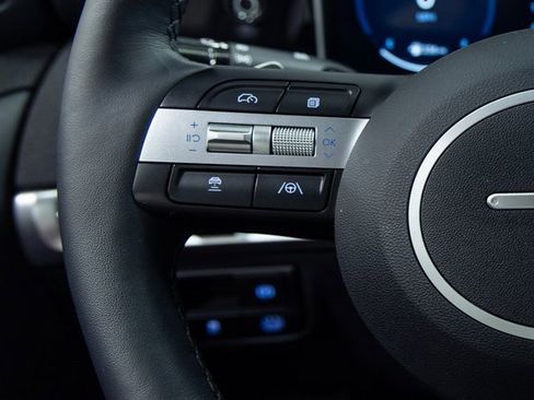 Used 2025 Hyundai Tucson Limited image 15