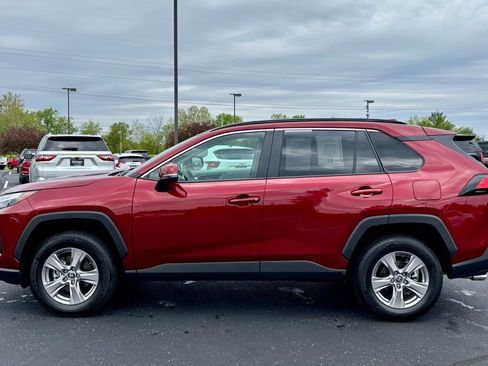 Used 2025 Toyota RAV4 XLE w/ Convenience Package AWD/4WD image 4