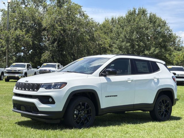 New 2026 Jeep Compass Latitude AWD/4WD image 12