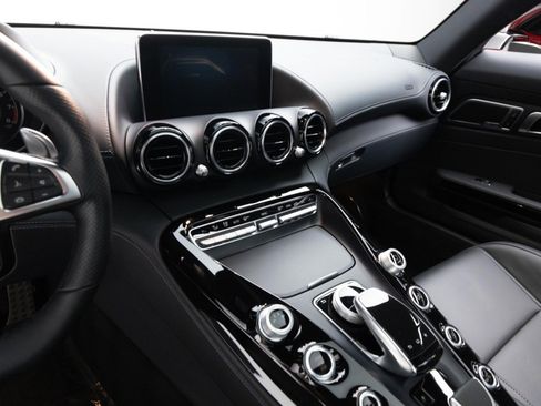 Used 2017 Mercedes-Benz AMG GT Coupe image 18