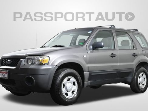 Used 2006 Ford Escape XLS image 1