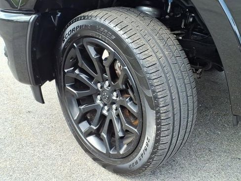 Used 2025 RAM 1500 Limited AWD/4WD image 8