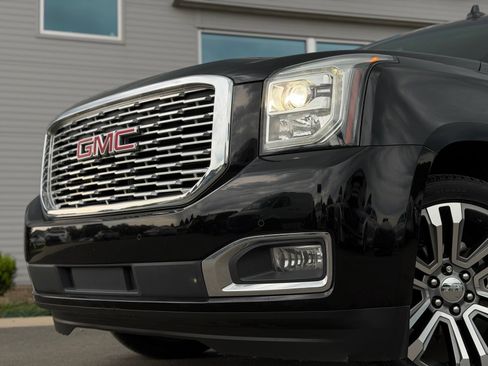 Used 2019 GMC Yukon XL Denali w/ Denali Ultimate Package RWD image 4