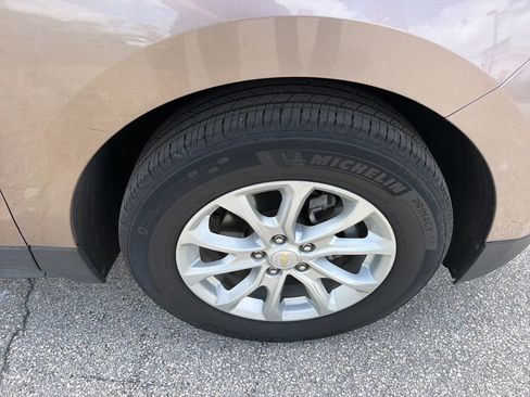 Used 2019 Chevrolet Equinox LS image 13