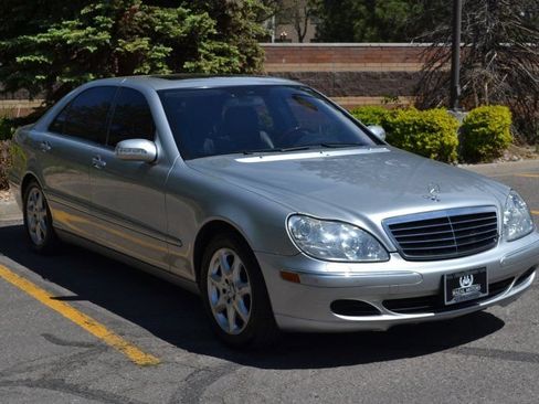 Used 2004 Mercedes-Benz S 500 4MATIC image 5
