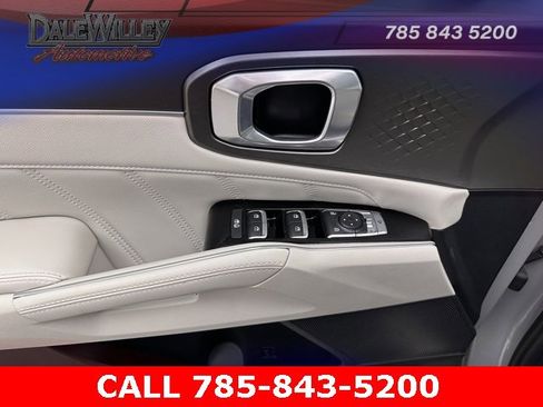 Used 2023 Kia Sorento SX image 23