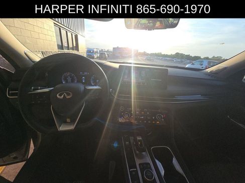 Used 2025 INFINITI QX60 Sensory w/ Vision Package AWD/4WD image 7