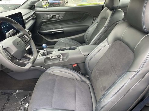 New 2025 Ford Mustang Dark Horse image 19