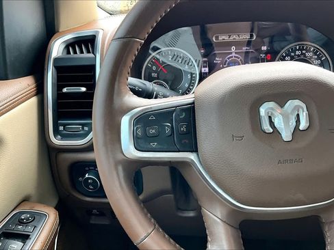 Used 2021 RAM 1500 Laramie RWD image 24