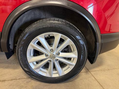 Used 2018 Nissan Rogue Sport SV w/ SV All-Weather Package AWD/4WD image 11