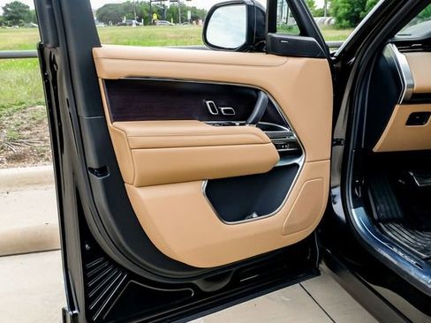 New 2026 Land Rover Range Rover SE AWD/4WD image 56