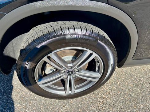 Used 2020 Mercedes-Benz GLC 300 4MATIC image 38