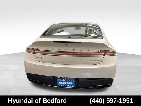 Used 2018 Lincoln MKZ Select w/ Select Plus Package AWD/4WD image 6