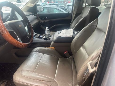 Used 2015 Chevrolet Tahoe LT w/ Luxury Package RWD image 7