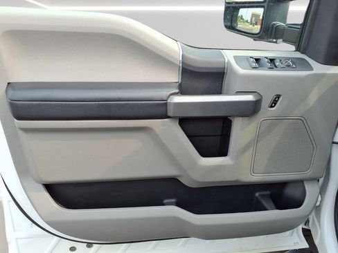 Used 2019 Ford F250 XLT AWD/4WD image 14