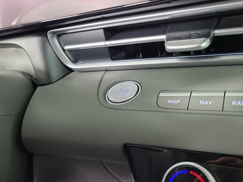 New 2025 Hyundai Elantra SEL image 17