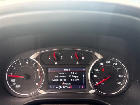 Used 2021 GMC Acadia SLT w/ LPO, Floor Liner Package FWD image 18