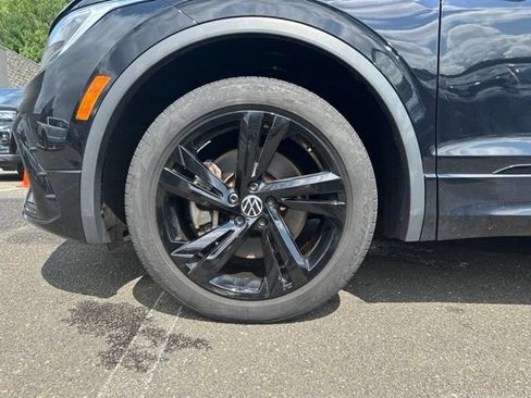 Used 2023 Volkswagen Tiguan SE R-Line AWD/4WD image 40