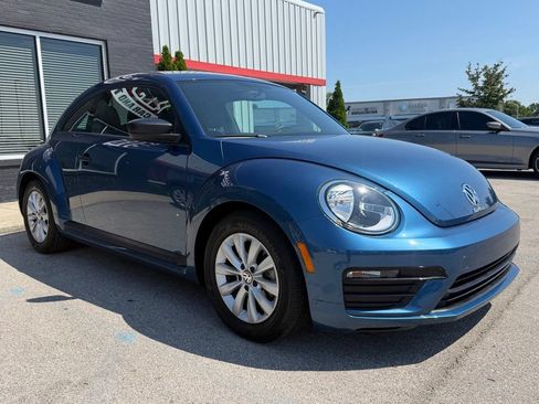 Used 2018 Volkswagen Beetle 2.0T FWD image 4