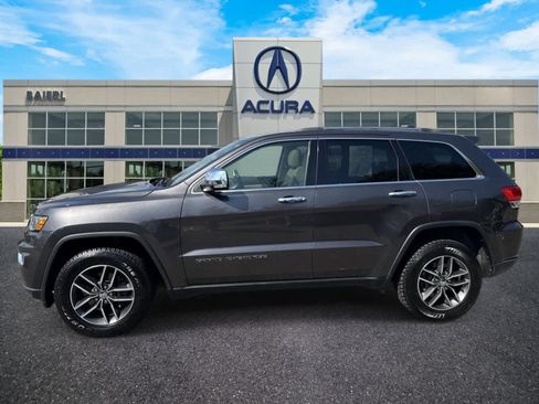 Used 2018 Jeep Grand Cherokee Limited AWD/4WD image 2