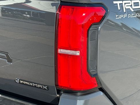 New 2025 Toyota Tacoma TRD Off-Road image 31