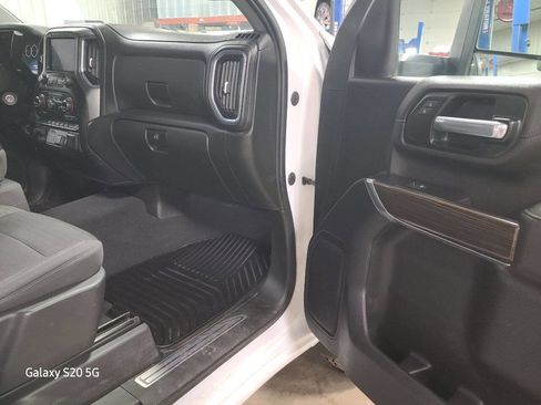 Used 2021 Chevrolet Silverado 2500 LT w/ Fleet Comfort Package image 15