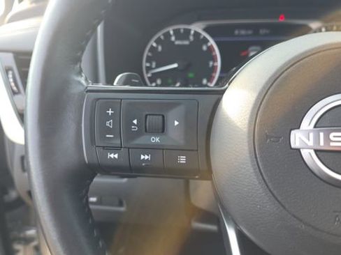 Used 2022 Nissan Rogue SL image 23