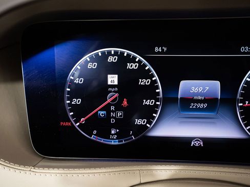 Used 2018 Mercedes-Benz S 560 Sedan image 42