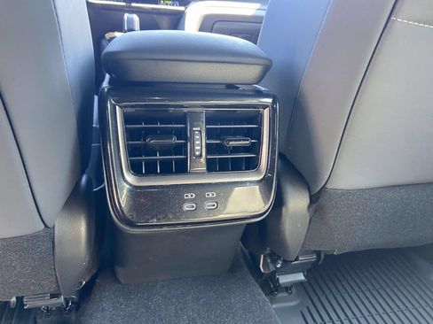 Used 2025 Toyota Crown Signia AWD/4WD image 20