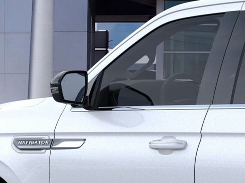 New 2023 Lincoln Navigator Reserve AWD/4WD image 20