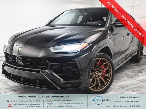 Used 2020 Lamborghini Urus image 1