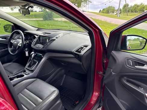 Used 2014 Ford Escape SE w/ Equipment Group 201A AWD/4WD image 34