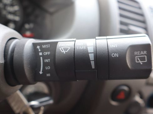 Used 2007 Nissan Xterra S w/ Utility Pkg AWD/4WD image 31
