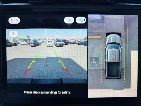 Used 2024 Ford F150 Platinum w/ FX4 Off-Road Package image 30