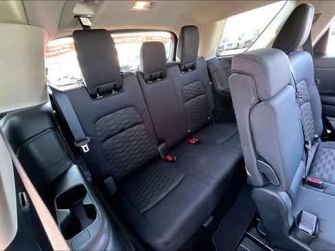 Certified 2025 Nissan Pathfinder SV image 30