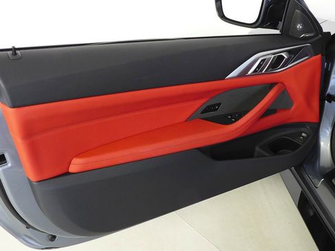 Used 2023 BMW M4 Competition image 11