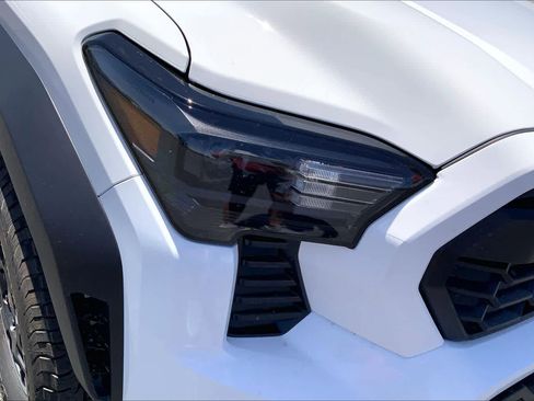 New 2026 Toyota Tacoma TRD Off-Road AWD/4WD image 13