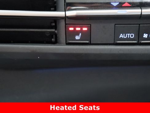 Used 2024 Toyota Sienna XLE Woodland Edition image 23