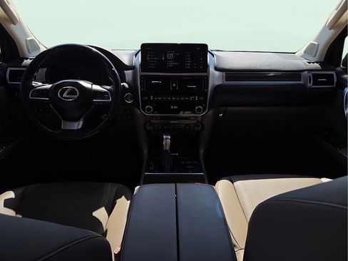 Used 2023 Lexus GX 460 Premium w/ Accessory Package AWD/4WD image 12