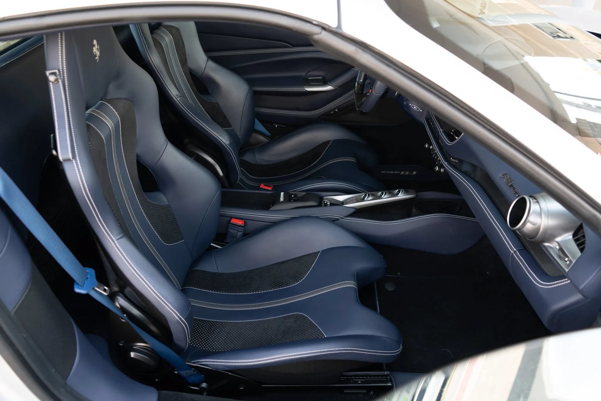 Used 2022 Ferrari F8 Tributo RWD image 76