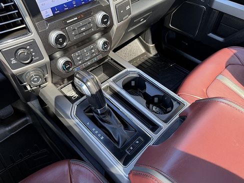 Used 2020 Ford F150 Platinum w/ Technology Package AWD/4WD image 18
