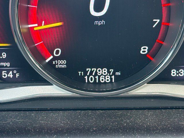 Used 2016 Volvo XC60 T6 w/ Climate Package AWD/4WD image 6